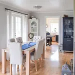 Dom wakacyjny In With House Sea View Aksdal