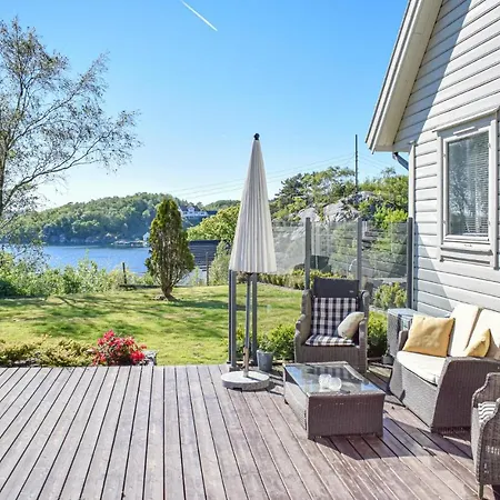 In With House Sea View * Aksdal