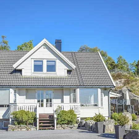 In With House Sea View *