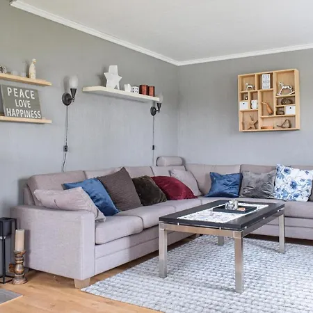 Cozy In With House Sea View Aksdal
