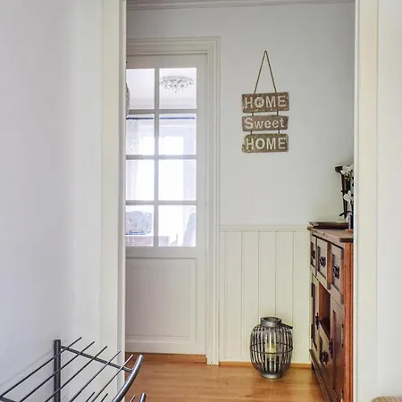 Cozy In With House Sea View Holiday home