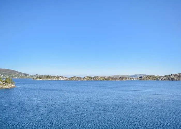 In With House Sea View 度假居 *