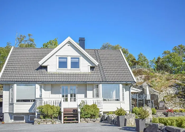 In With House Sea View *