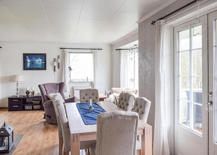 In With House Sea View *