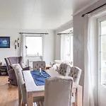 3 Bedroom Gorgeous In *